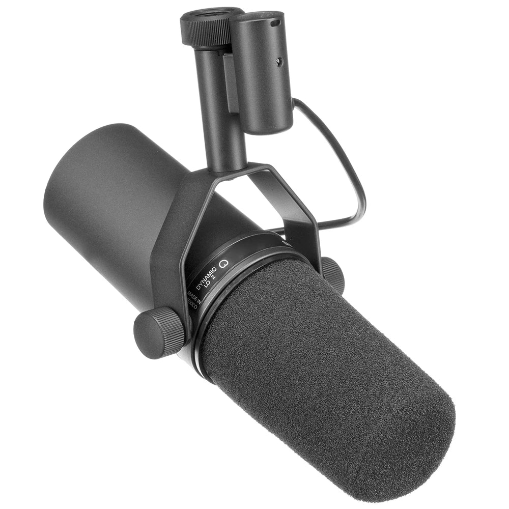 TAVOSOP SM7B dynamic cardioid microphone in black metal, ideal for professional studio recording, podcasting, and live stage performances.